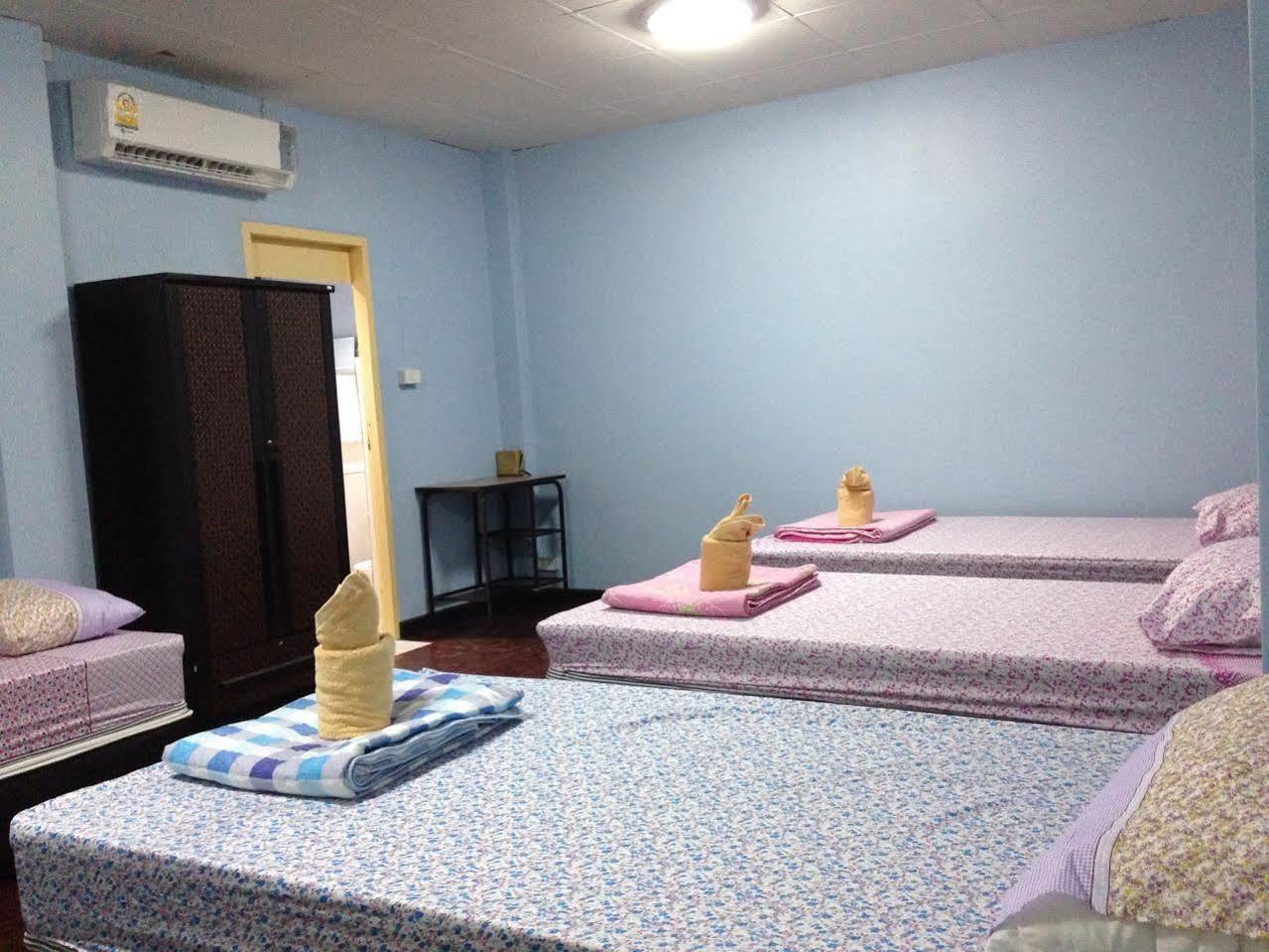 Nalin Guesthouse Csiangmaj Kültér fotó